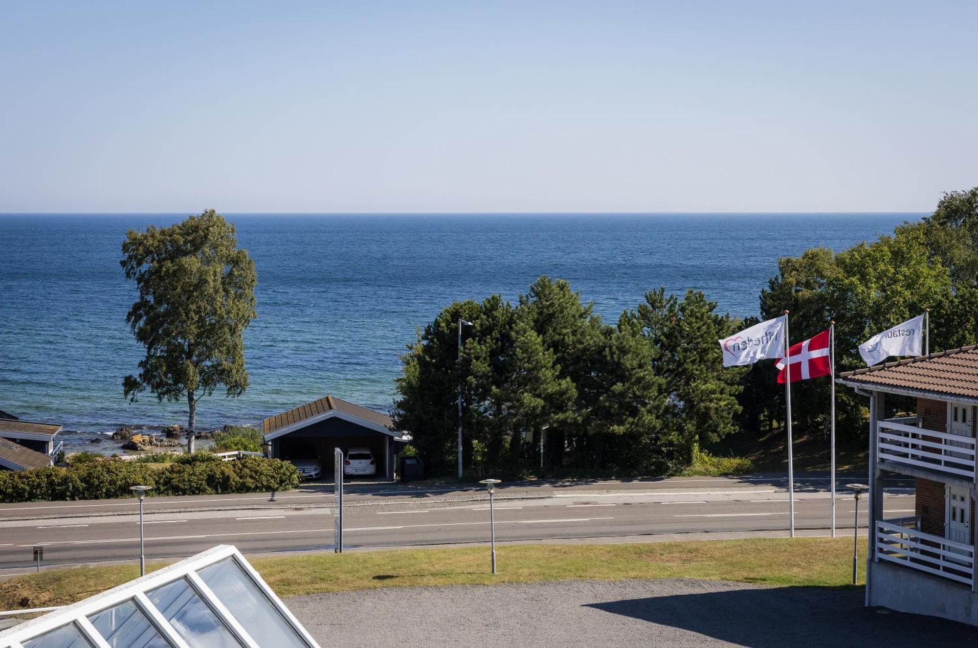 Hotel Friheden Allinge-Sandvig Екстер'єр фото